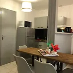 Les Appart's Des Thermes Apartmán *